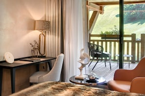 Superior Double Room, Balcony, Mountain View | 1 bedroom, premium bedding, pillow-top beds, minibar