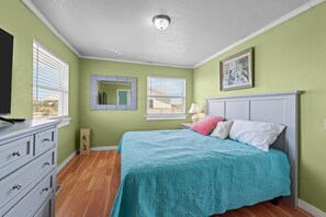 3 bedrooms, free WiFi, bed sheets - 7621- Hatteras Bound, Oceanfront luxury home in Avon, NC, featuring 3 bedrooms & 3 bathrooms. (Avon)