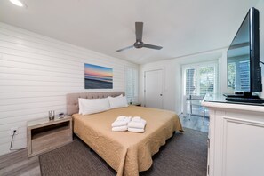 2 habitaciones, escritorio, tabla de planchar con plancha y wifi gratis 