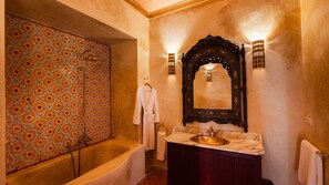 シャワー、タオル