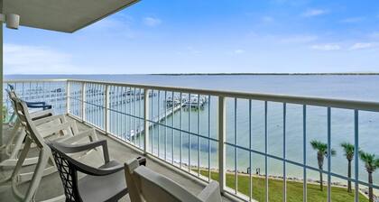 Tristan Towers 4D | Pensacola Beach | Pool | Seasonal Beach Service | My Beach Getaways