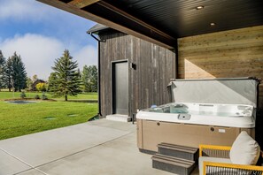Bain à remous extérieur