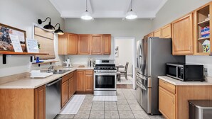 Unclassified image, 3 of 30, button - Vacation Home in Albany (Albany)