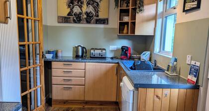 Cosy Annexe on The Isle of Skye. Family friendly, stunning vistas close to beach