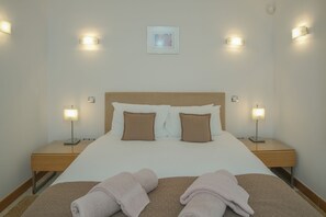 Bügeleisen/Bügelbrett, kostenloses WLAN, Bettwäsche