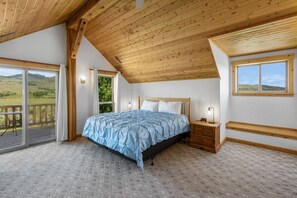 4 chambres, bureau, fer et planche à repasser, accès au Wi-Fi (inclus)