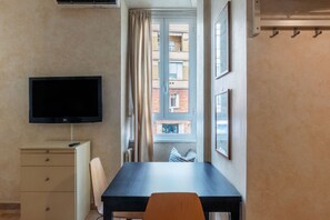 Dining - GuestHost - Roma Tiburtina Apartment (Roma)