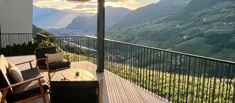 New Apartment 'Vinea Guesthouse  Terrace' with Mountain View, terrace and Air Conditioning