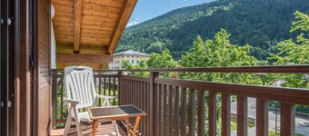 Casa Rosy with Balcony and Mountain View in the Center of Pinzolo
