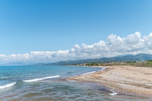 Beach nearby - Studio Apartment '1' with Private Terrace, Wi-Fi and Air Conditioning (Kalón Nerón)