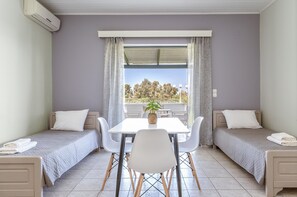 تناول الطعام