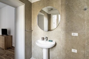 Shower, bidet