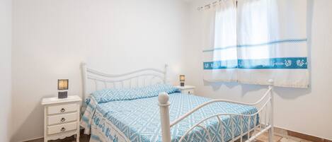 3 makuuhuonetta, ilmainen Wi-Fi, vuodevaatteet