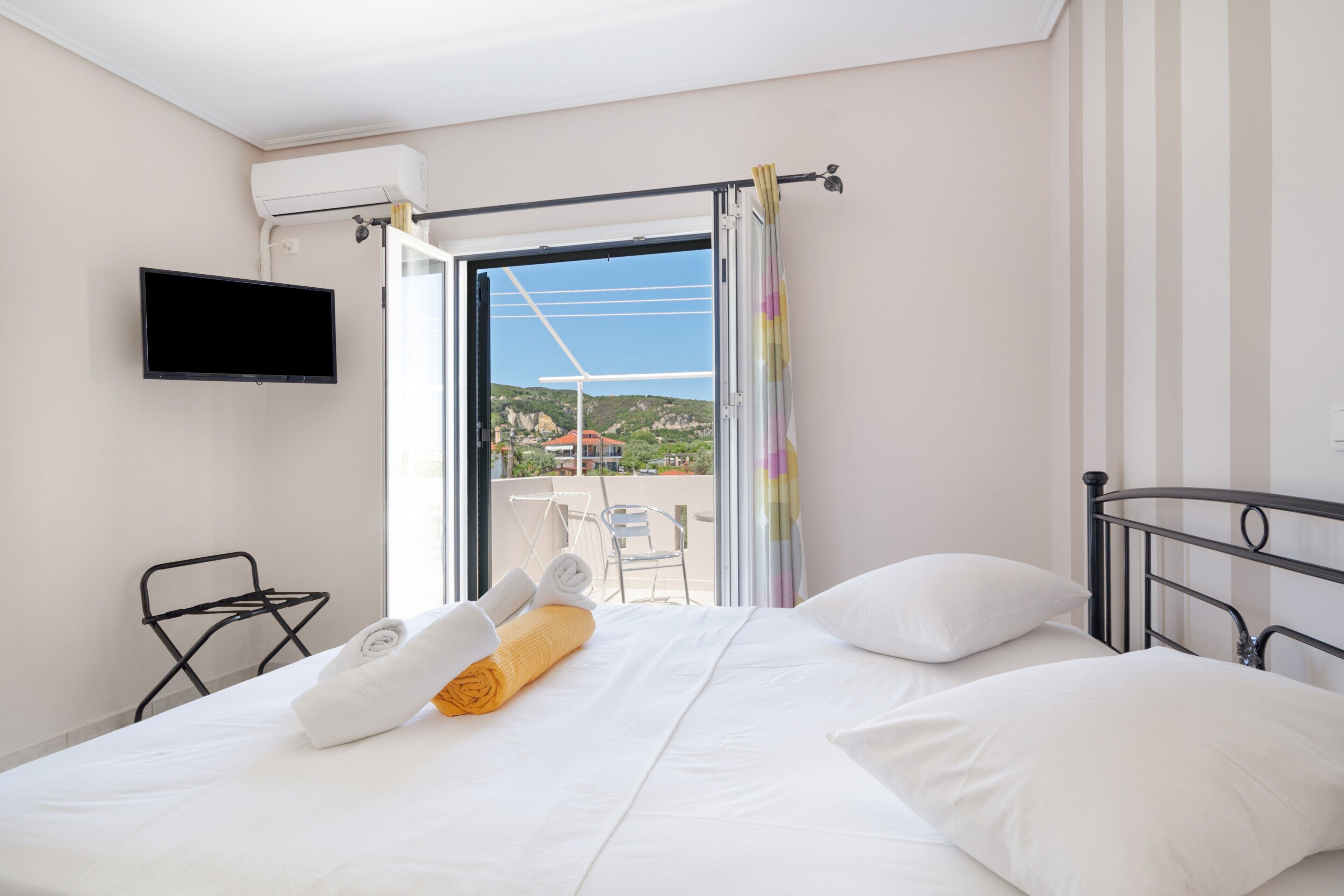 1 bedroom, free WiFi, bed sheets