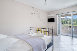 1 bedroom, free WiFi, bed sheets