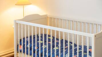 4 habitaciones, tabla de planchar con plancha y wifi gratis