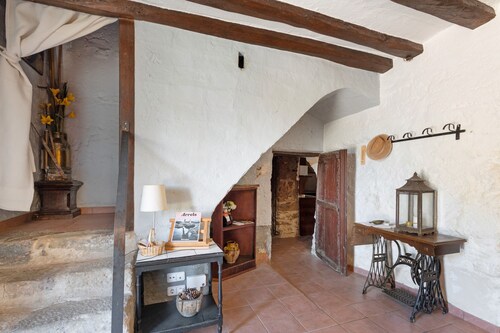 Finca 'Emilli' mit Bergblick, Wi-Fi und Klimaanlage