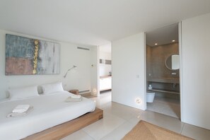 4 habitaciones, tabla de planchar con plancha y wifi gratis 