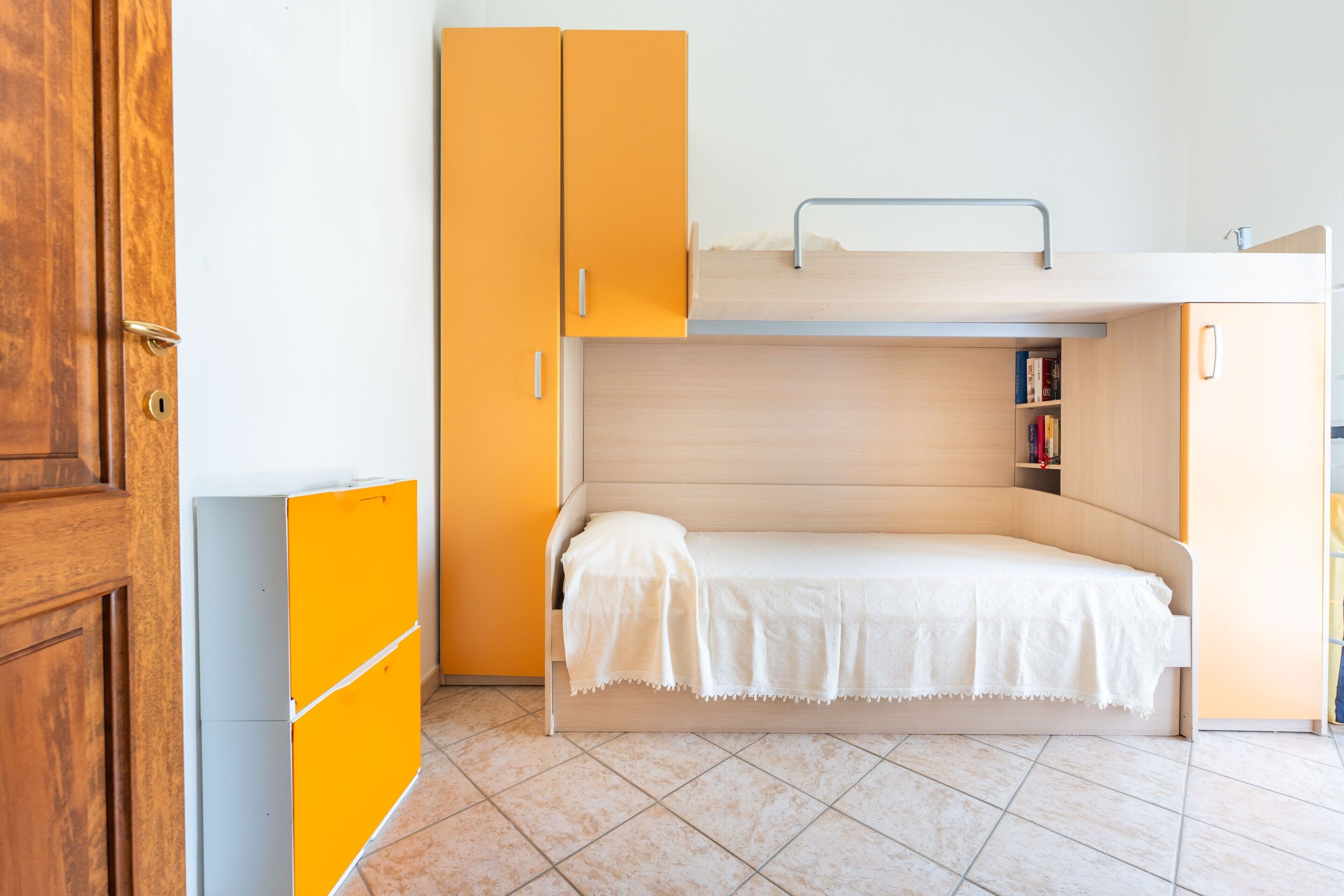 3 habitaciones, tabla de planchar con plancha y wifi gratis 