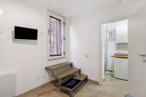 Interior - Apartment 'CasaMia Civico14 - Turchese' with Wi-Fi and Air Conditioning (Salerno)
