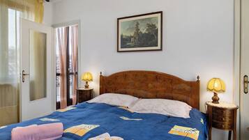 3 camere, ferro/asse da stiro, Wi-Fi gratuito, lenzuola