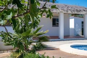 Property grounds - Country House 'Al Lado Del Río' with Private Pool, Wi-Fi and Air Conditioning (Coín)