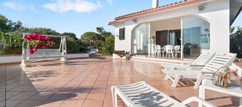 Apartment 'Carloforte' with Sea View, Private Terrace and Private Garden