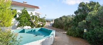 Apartment 'Carloforte' with Sea View, Private Terrace and Private Garden