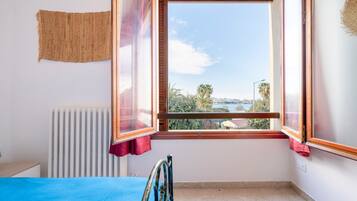 2 camere, ferro/asse da stiro, Wi-Fi gratuito, lenzuola