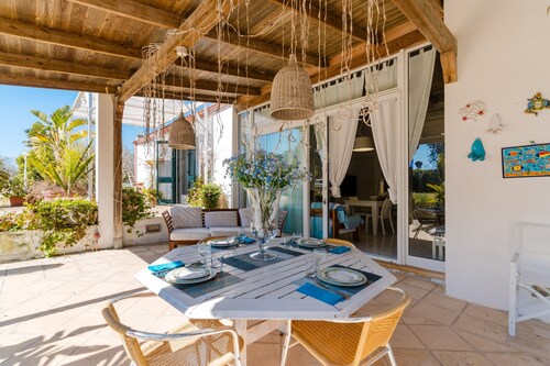 Villa 'Deliziosa Patrizia A Otranto' with Sea View, Wi-Fi and Air Conditioning