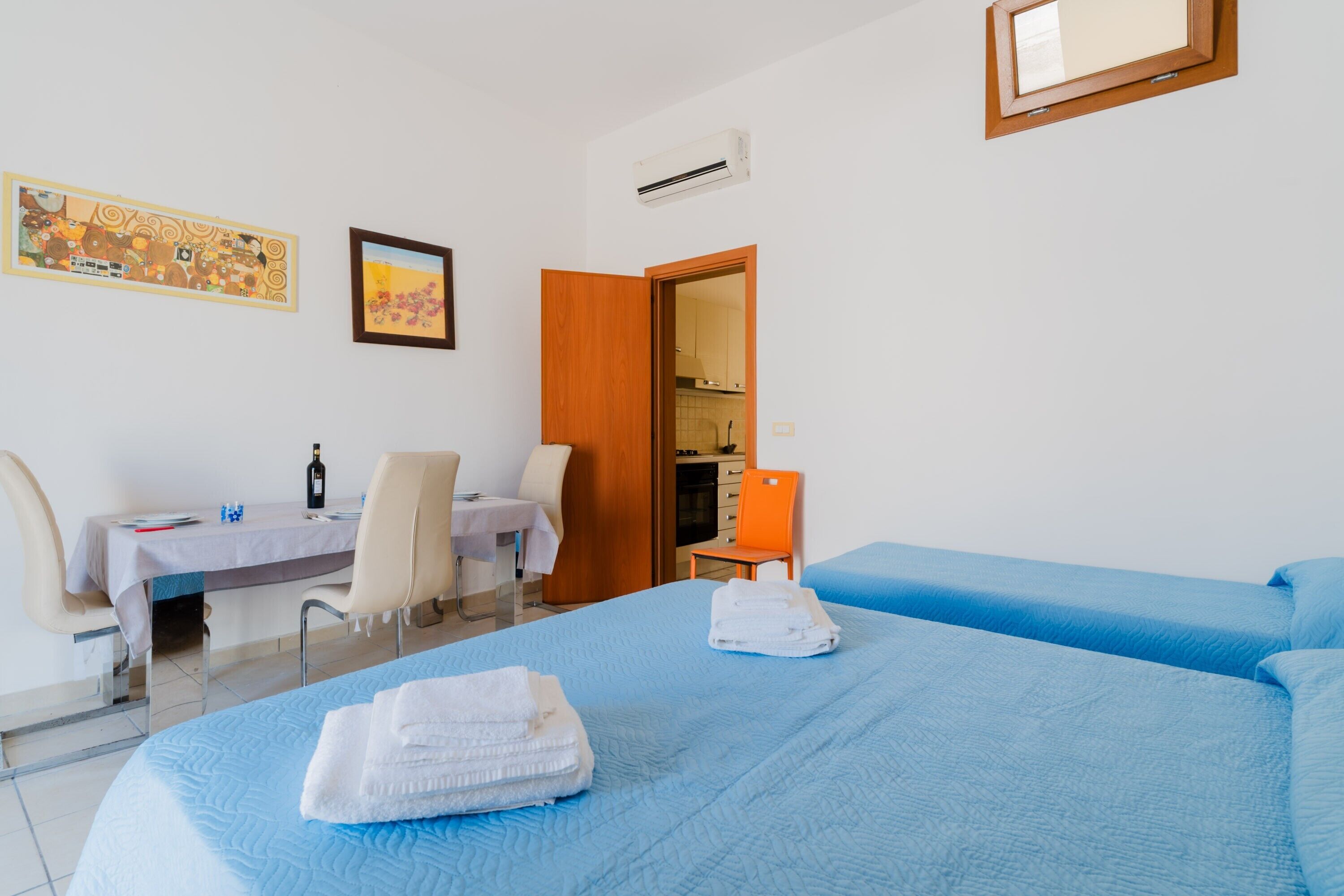 1 室のベッドルーム、WiFi (無料)、ベッドシーツ