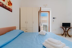 1 bedroom, free WiFi, bed sheets