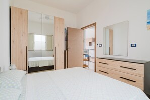 2 bedrooms, bed sheets