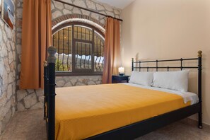 1 Schlafzimmer, Bügeleisen/Bügelbrett, kostenloses WLAN, Bettwäsche