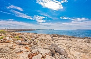 Beach nearby - Casa Claper: Holiday Home with Shared Pool, Wi-Fi, and Air Conditioning (Unknown)