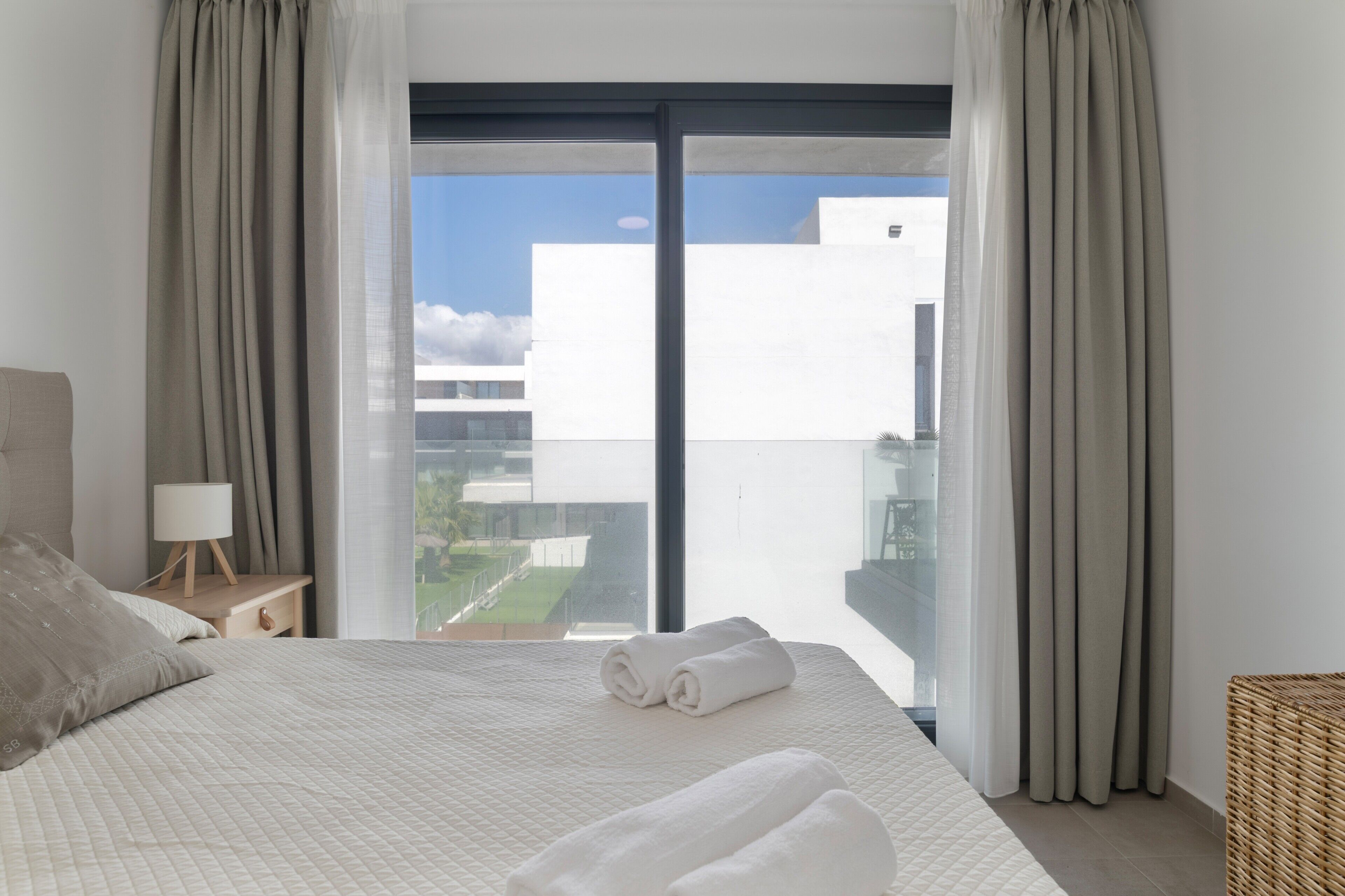3 chambres, fer et planche à repasser, Wi-Fi gratuit, draps fournis