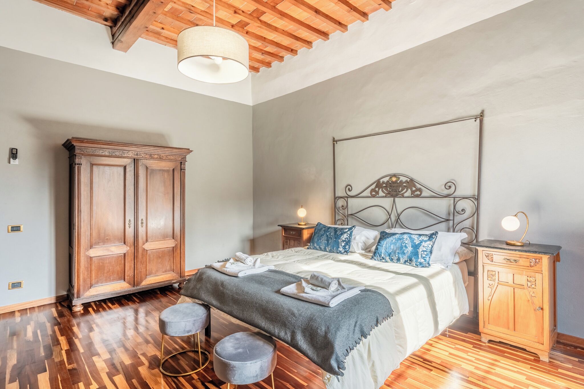 3 bedrooms, iron/ironing board, free WiFi, bed sheets