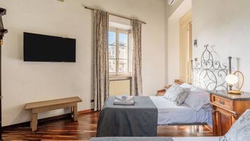 3 Schlafzimmer, BĂŒgeleisen/BĂŒgelbrett, kostenloses WLAN, BettwĂ€sche