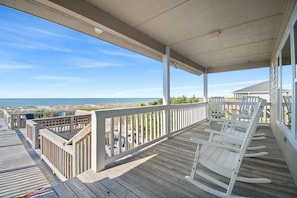 Terrace/patio - Introducing "Ms. Mac's", a welcoming 5 bedroom, 4 bathroom oceanfront home. (Holden Beach)