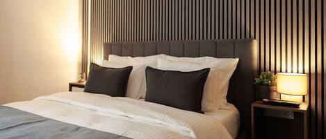 1 slaapkamer, een bureau, een strijkplank/strijkijzer, gratis wifi