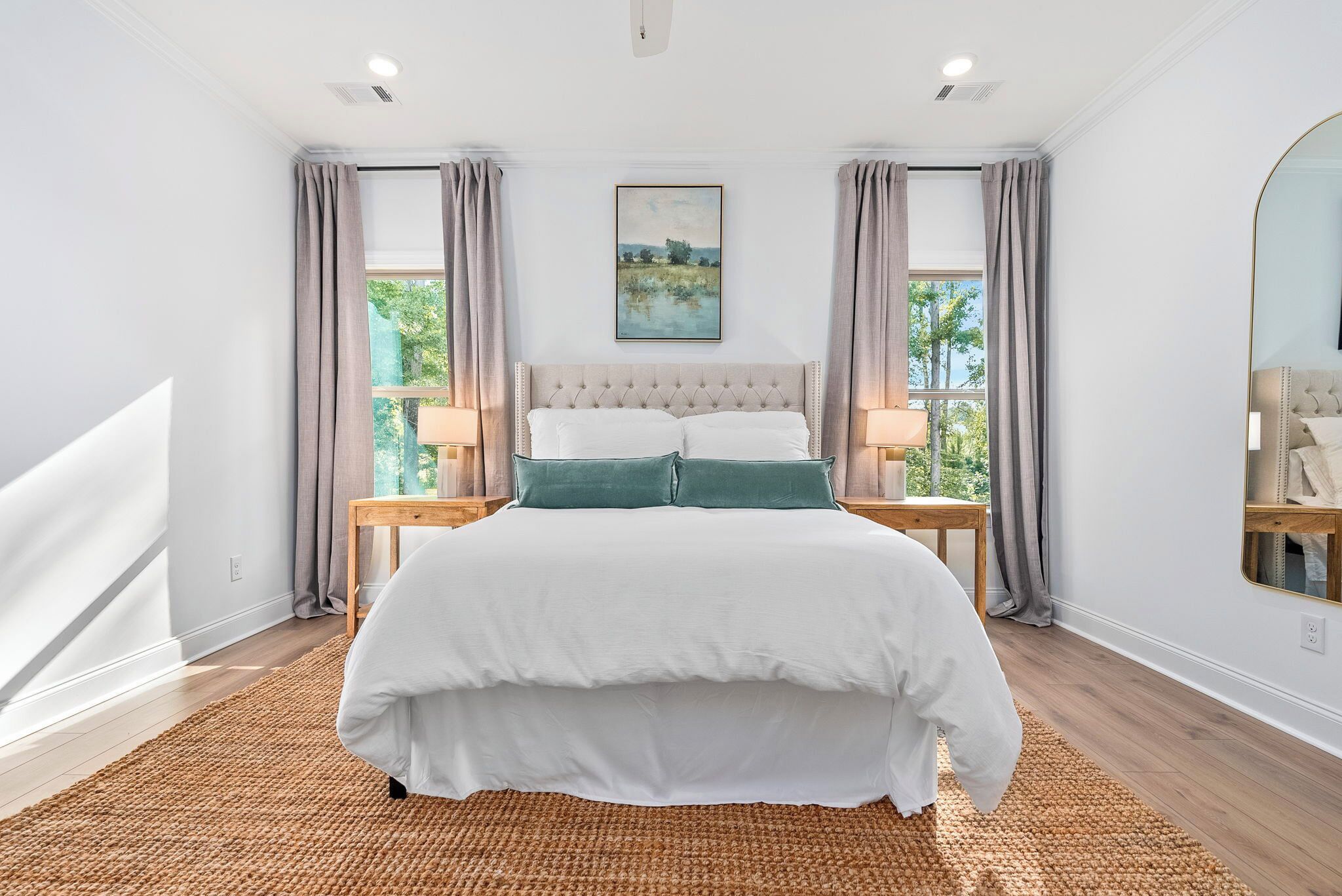 3 habitaciones, tabla de planchar con plancha y cuna de viaje 