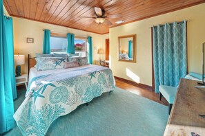6 Schlafzimmer, Schreibtisch, Bügeleisen/Bügelbrett, Reisekinderbett