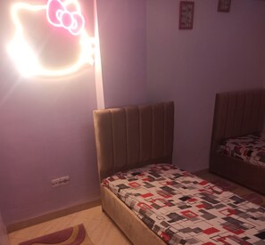 2 bedrooms, bed sheets