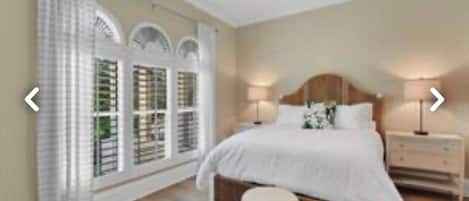 3 slaapkamers, een strijkplank/strijkijzer, wifi, beddengoed