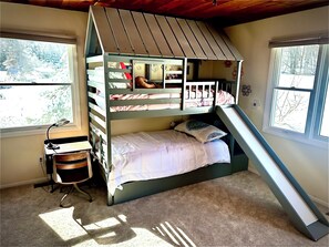 4 chambres, bureau, fer et planche à repasser, Wi-Fi