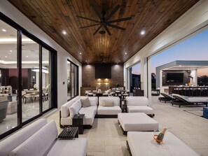 Outdoor dining - Reunion Elegance - TT483 (Reunion)