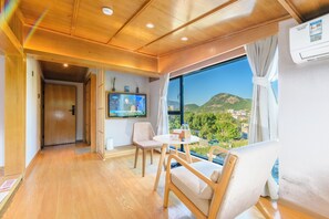 Japanese-style Double Room | Premium bedding, down comforters, pillowtop beds, individually decorated - Shenzhen Yusu Linting Inn (Shenzhen)