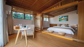 Premier Double Room | Premium bedding, down comforters, pillowtop beds, individually decorated