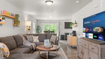 智能电视、乒乓球