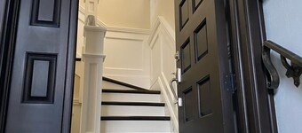 Luxurious house, with exclusive details. Living Room, Kitchen, Dining Room, Study Room